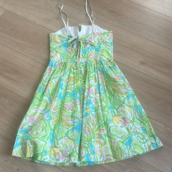 Lilly Pulitzer size 2 Strapless tied back Floral woman's Dress - Picture 6 of 10